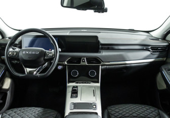 Подержанный автомобиль Exeed TXL 2022 года (13 фото)