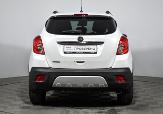 Подержанный автомобиль Opel Mokka 2012 года (6 фото)