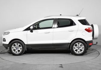 Подержанный автомобиль Ford EcoSport 2017 года (8 фото)