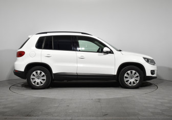 Подержанный автомобиль Volkswagen Tiguan 2012 года (4 фото)