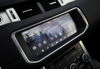 Подержанный автомобиль Land Rover Range Rover Evoque 2017 года (15 фото)