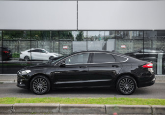 Подержанный автомобиль Ford Mondeo Sedan 2018 года (9 фото)