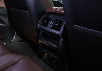 Подержанный автомобиль BMW X5 2017 года (25 фото)