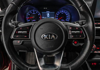 Подержанный автомобиль Kia Cerato Sedan 2020 года (16 фото)