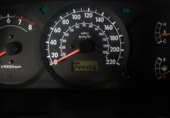 Подержанный автомобиль Kia Spectra Sedan 2006 года (14 фото)