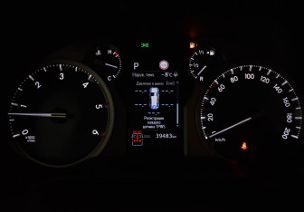 Подержанный автомобиль Toyota Land Cruiser Prado 2022 года (19 фото)