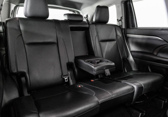 Подержанный автомобиль Toyota Highlander 2018 года (28 фото)