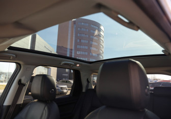 Подержанный автомобиль Land Rover Discovery Sport 2016 года (24 фото)