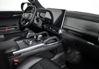 Подержанный автомобиль Jetour T2 2026 года (14 фото)