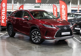 Подержанный автомобиль Lexus RX 2021 года (5 фото)