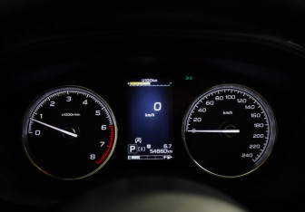 Подержанный автомобиль Subaru Forester Suv 2018 года (13 фото)