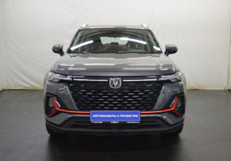 Подержанный автомобиль Changan CS35PLUS 2023 года (2 фото)