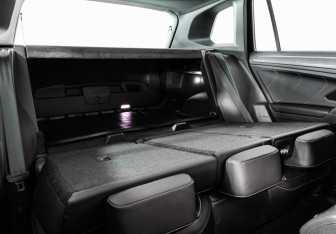 Подержанный автомобиль Volkswagen Tiguan 2021 года (31 фото)