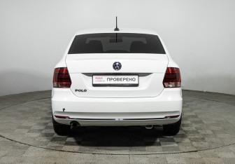 Подержанный автомобиль Volkswagen Polo Sedan 2017 года (6 фото)