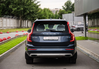 Подержанный автомобиль Volvo XC90 2020 года (6 фото)