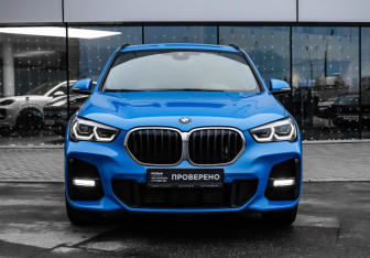 Подержанный автомобиль BMW X1 2021 года (4 фото)