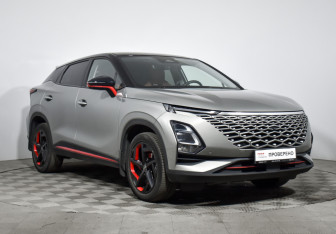 Подержанный автомобиль Omoda C5 2022 года (3 фото)