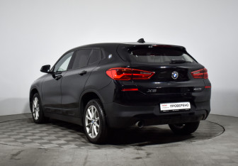 Подержанный автомобиль BMW X2 2019 года (7 фото)