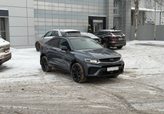 Подержанный автомобиль Geely Tugella 2023 года (3 фото)