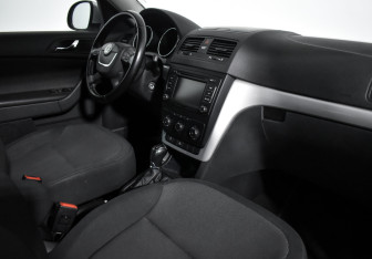 Подержанный автомобиль Skoda Yeti 2013 года (13 фото)
