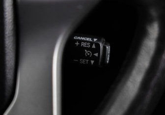 Подержанный автомобиль Toyota Land Cruiser Prado 2014 года (13 фото)