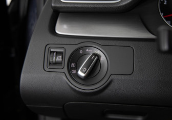 Подержанный автомобиль Volkswagen Passat Sedan 2012 года (18 фото)