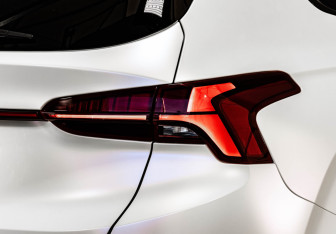 Подержанный автомобиль Hyundai Santa Fe 2022 года (13 фото)