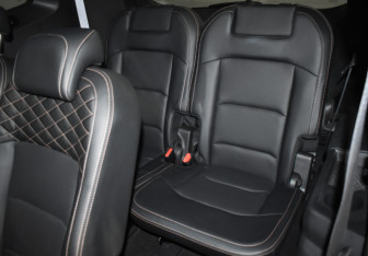 Подержанный автомобиль Geely Okavango 2023 года (13 фото)