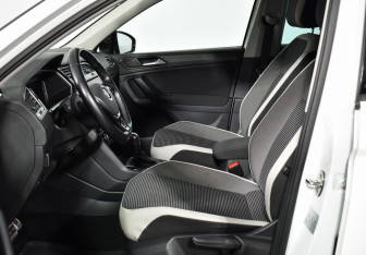 Подержанный автомобиль Volkswagen Tiguan 2020 года (10 фото)