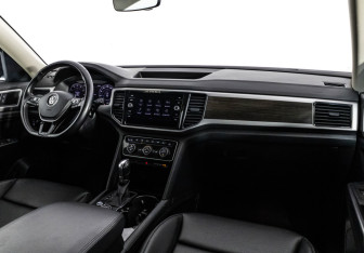 Подержанный автомобиль Volkswagen Teramont 2018 года (11 фото)