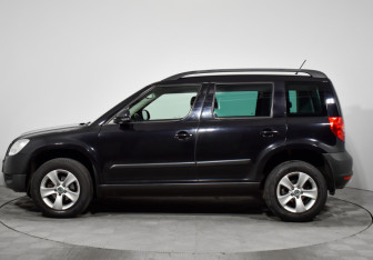 Подержанный автомобиль Skoda Yeti 2014 года (8 фото)
