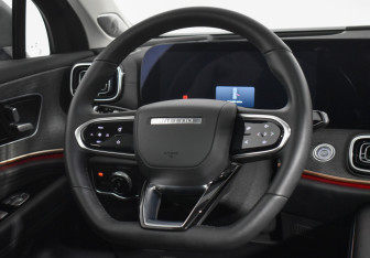 Подержанный автомобиль Jaecoo J8 2024 года (15 фото)