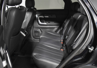 Подержанный автомобиль Jaecoo J7 2024 года (11 фото)