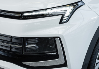 Новый Москвич 3 2024 (6 фото)