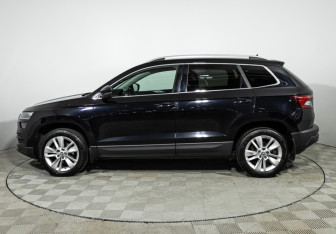 Подержанный автомобиль Skoda Karoq 2021 года (8 фото)