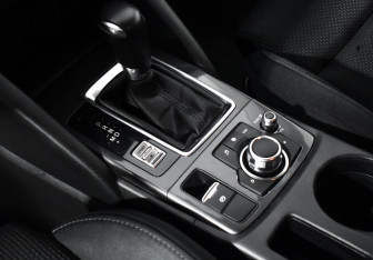 Подержанный автомобиль Mazda CX-5 2016 года (11 фото)