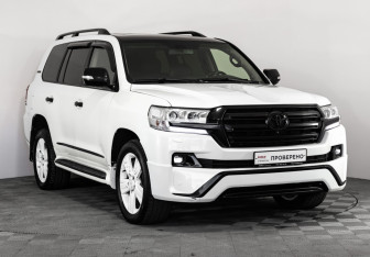 Подержанный автомобиль Toyota Land Cruiser Suv 2011 года (4 фото)