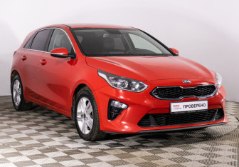 Подержанный автомобиль Kia Ceed Hatchback 2019 года (6 фото)