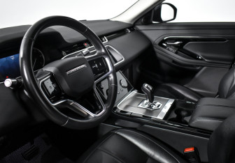 Подержанный автомобиль Land Rover Range Rover Evoque 2022 года (9 фото)