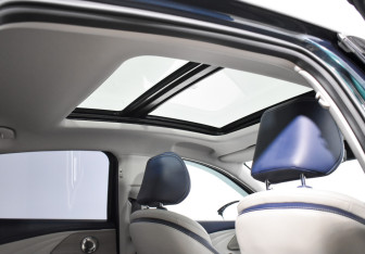 Подержанный автомобиль Chery Arrizo 8 2023 года (20 фото)