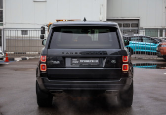 Подержанный автомобиль Land Rover Range Rover 2018 года (7 фото)