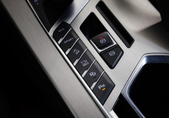 Подержанный автомобиль Geely Coolray 2020 года (23 фото)