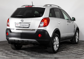 Подержанный автомобиль Opel Antara 2014 года (5 фото)