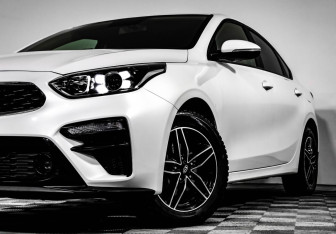 Подержанный автомобиль Kia Cerato Sedan 2020 года (2 фото)