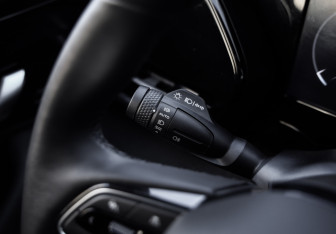 Подержанный автомобиль Geely Monjaro 2024 года (24 фото)