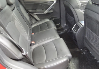 Подержанный автомобиль Geely Atlas Pro 2024 года (13 фото)