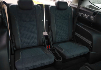 Подержанный автомобиль Opel Zafira Compactvan 2014 года (30 фото)