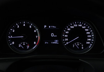 Подержанный автомобиль Hyundai Sonata 2020 года (12 фото)