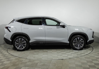 Подержанный автомобиль Jetour Dashing 2024 года (4 фото)