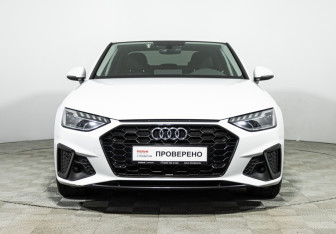 Подержанный автомобиль Audi A4 Sedan 2020 года (2 фото)